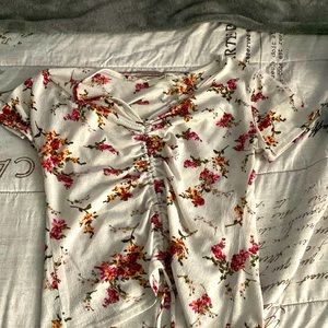 S flower pattern shirt